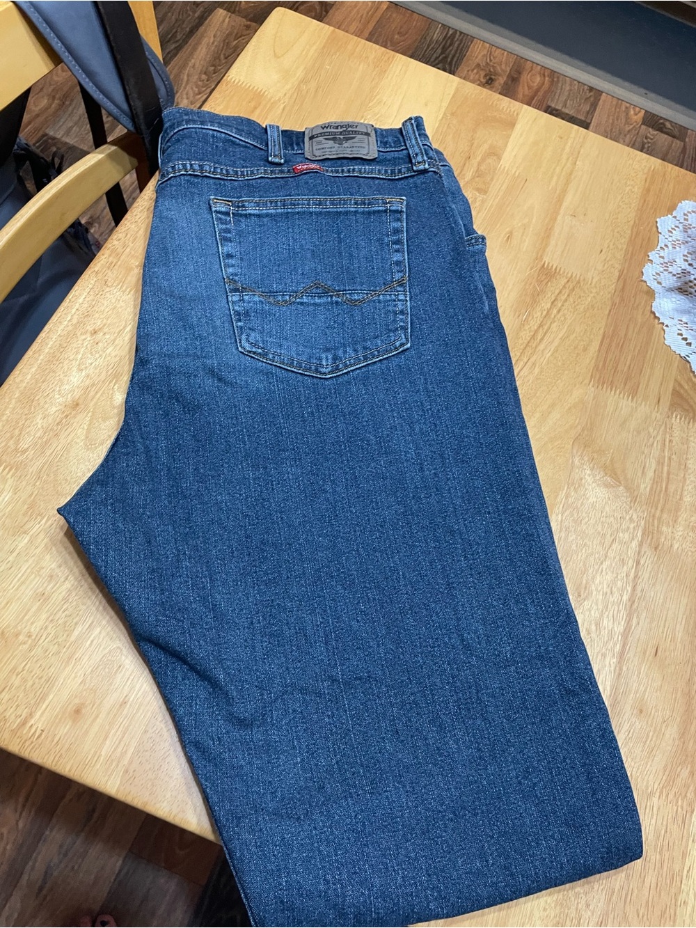 Wrangler Men's Straight Jeans — Indigo Blue Wash - Picture 3 of 3